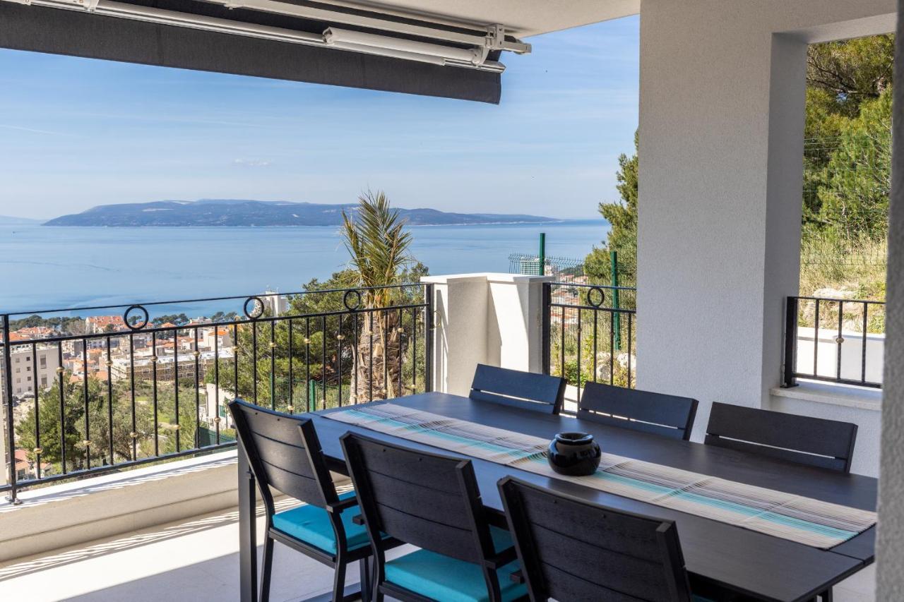 Villa Smaragd - Lapis - Luxury Apartment With Shared Pool Makarska Eksteriør billede