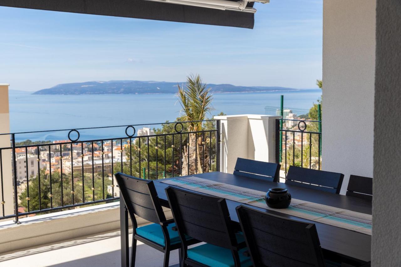 Villa Smaragd - Lapis - Luxury Apartment With Shared Pool Makarska Eksteriør billede