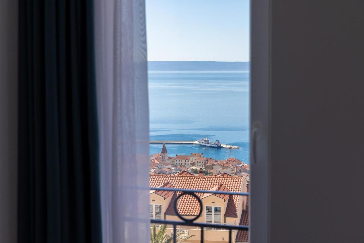 Villa Smaragd - Lapis - Luxury Apartment With Shared Pool Makarska Eksteriør billede