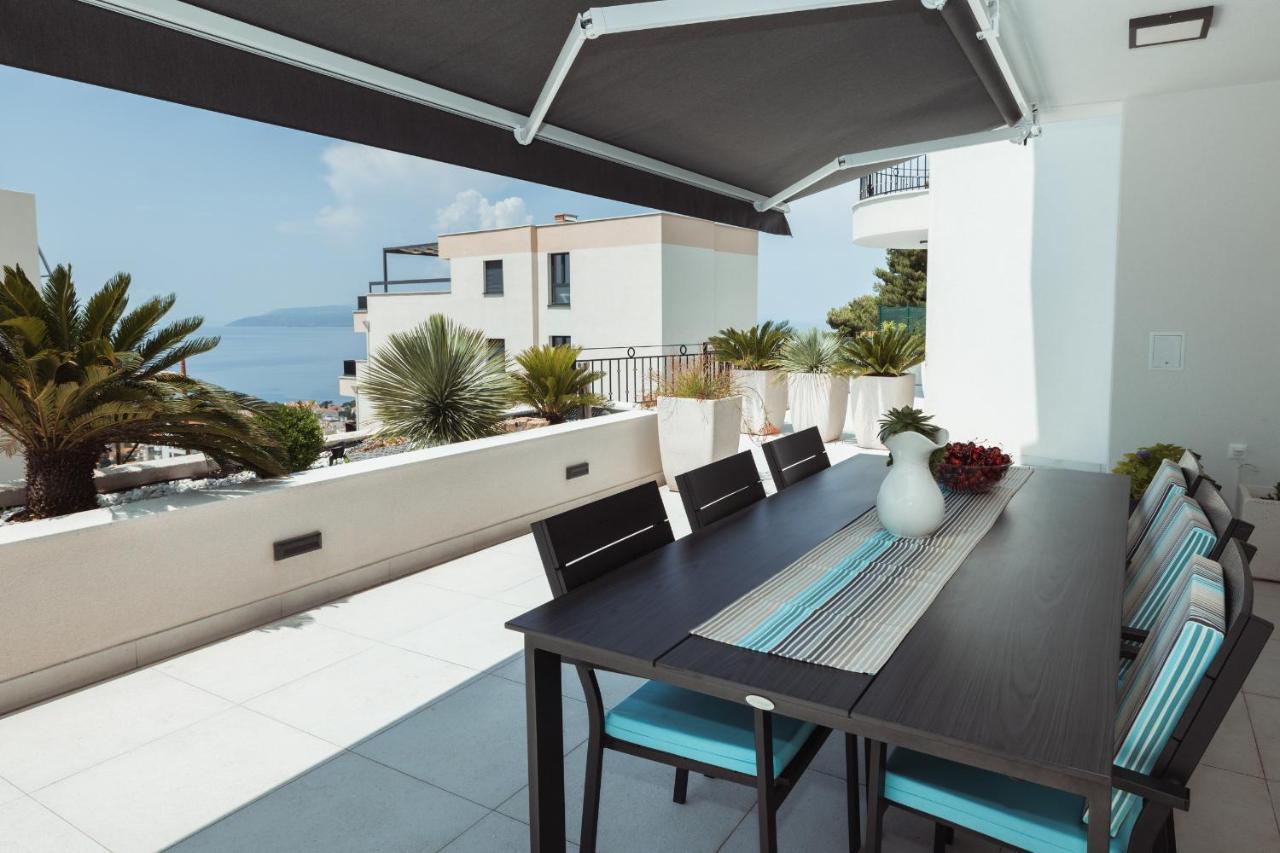Villa Smaragd - Lapis - Luxury Apartment With Shared Pool Makarska Eksteriør billede