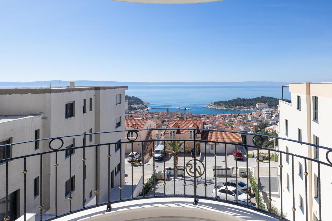 Villa Smaragd - Lapis - Luxury Apartment With Shared Pool Makarska Eksteriør billede