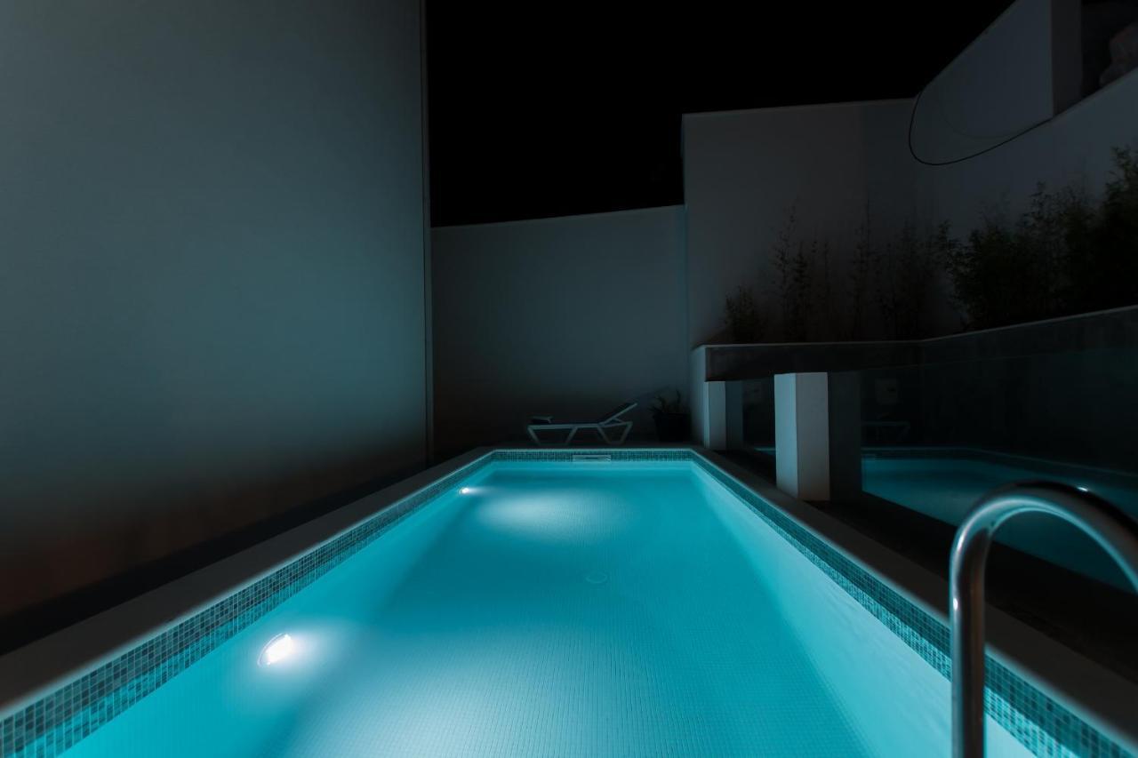 Villa Smaragd - Lapis - Luxury Apartment With Shared Pool Makarska Eksteriør billede